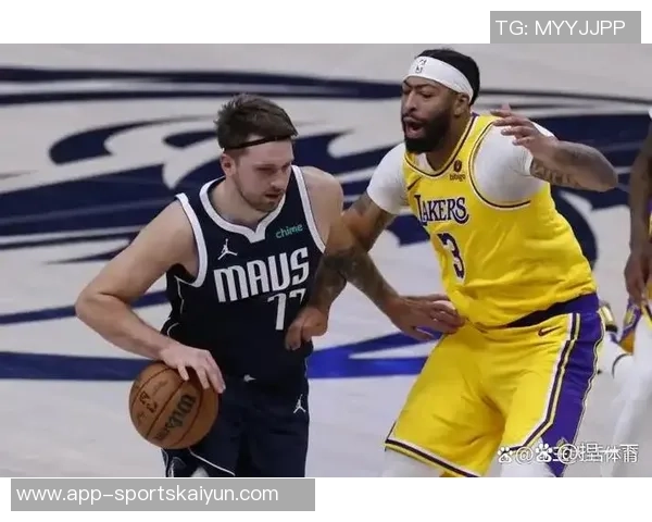 湖人自媒体调侃独行侠垫底西部引发热议球迷纷纷发声